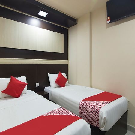 โอโย 90143 นิช วัลเลย์ โฮเต็ล Hotel กัวลาลัมเปอร์ ภายนอก รูปภาพ