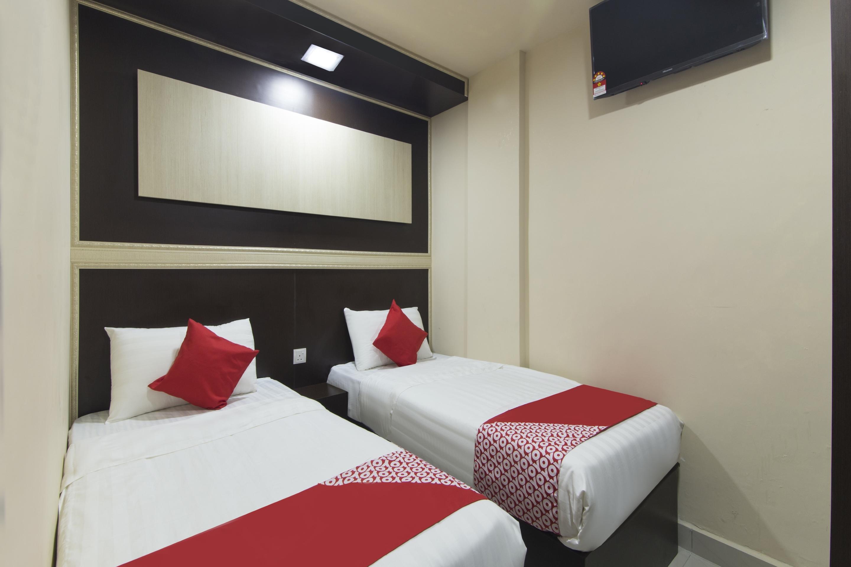 โอโย 90143 นิช วัลเลย์ โฮเต็ล Hotel กัวลาลัมเปอร์ ภายนอก รูปภาพ