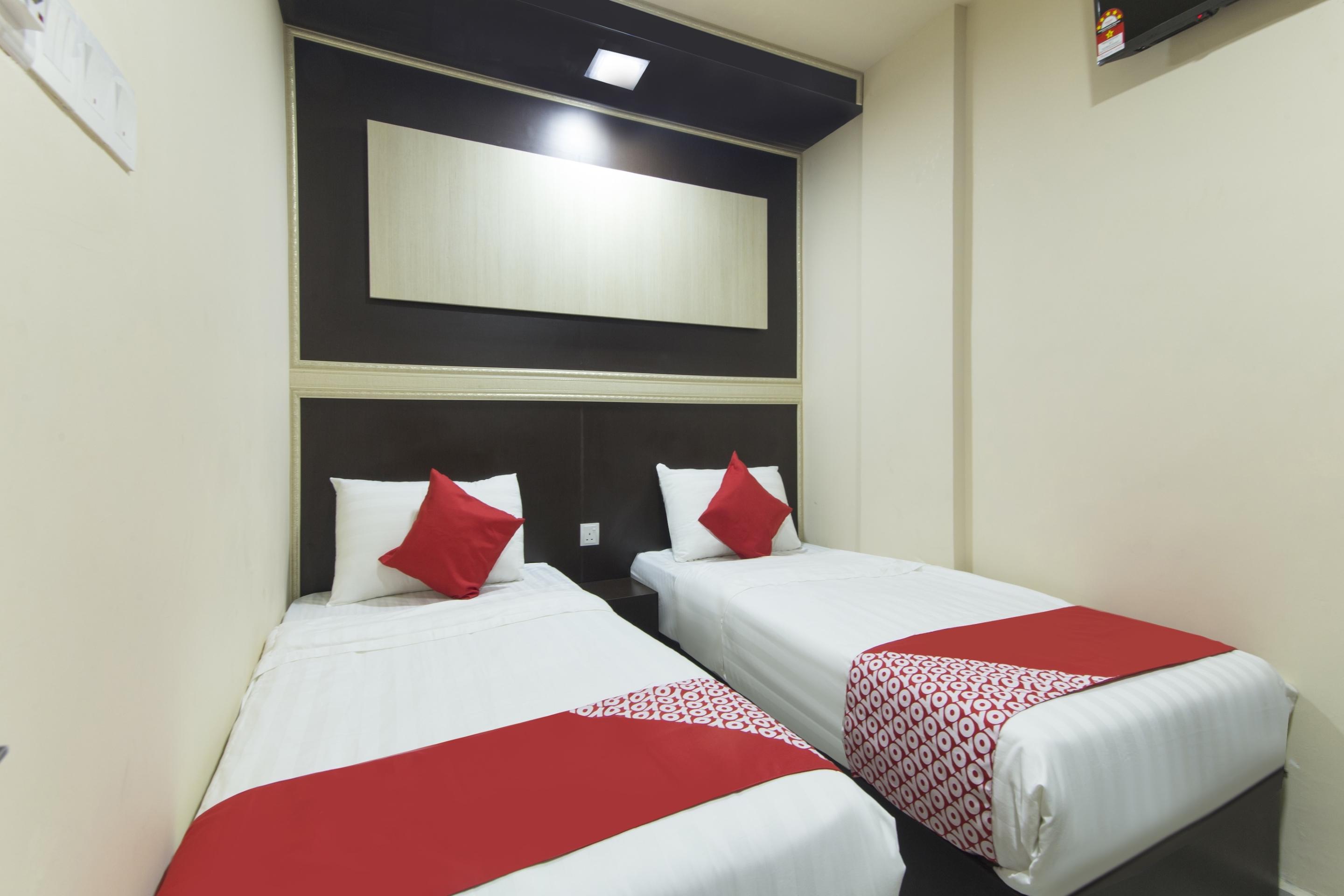 โอโย 90143 นิช วัลเลย์ โฮเต็ล Hotel กัวลาลัมเปอร์ ภายนอก รูปภาพ