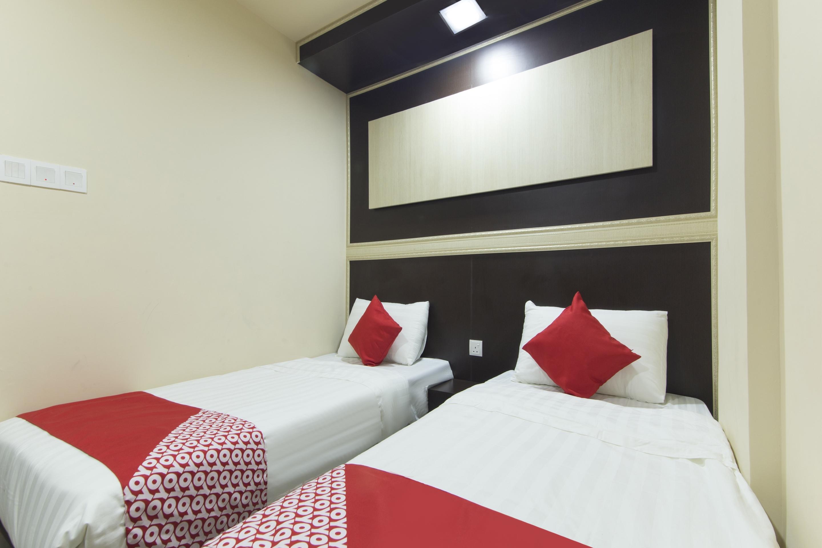 โอโย 90143 นิช วัลเลย์ โฮเต็ล Hotel กัวลาลัมเปอร์ ภายนอก รูปภาพ