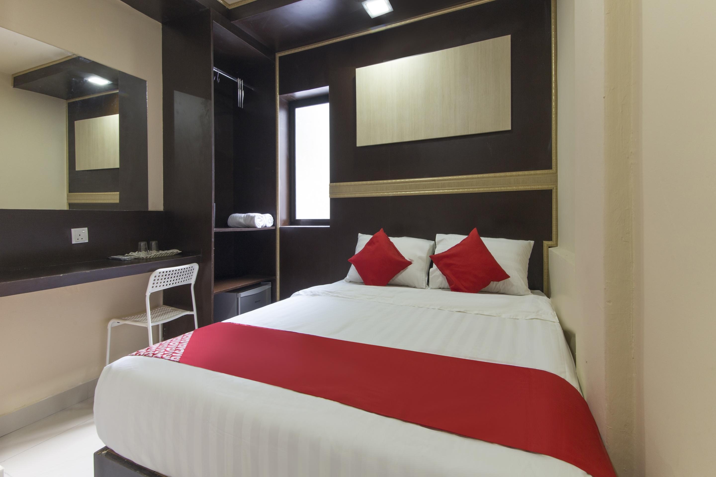 โอโย 90143 นิช วัลเลย์ โฮเต็ล Hotel กัวลาลัมเปอร์ ภายนอก รูปภาพ