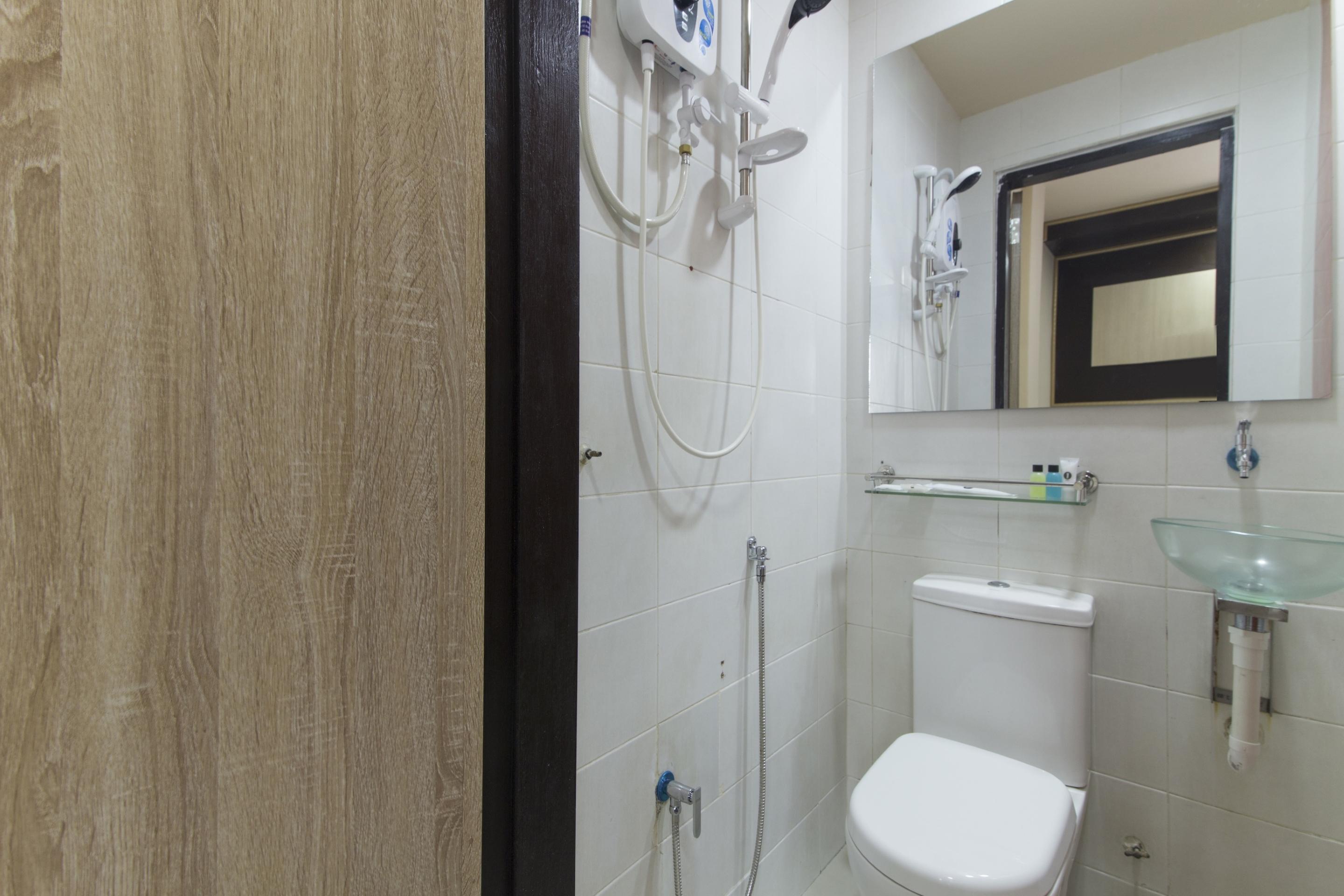 โอโย 90143 นิช วัลเลย์ โฮเต็ล Hotel กัวลาลัมเปอร์ ภายนอก รูปภาพ