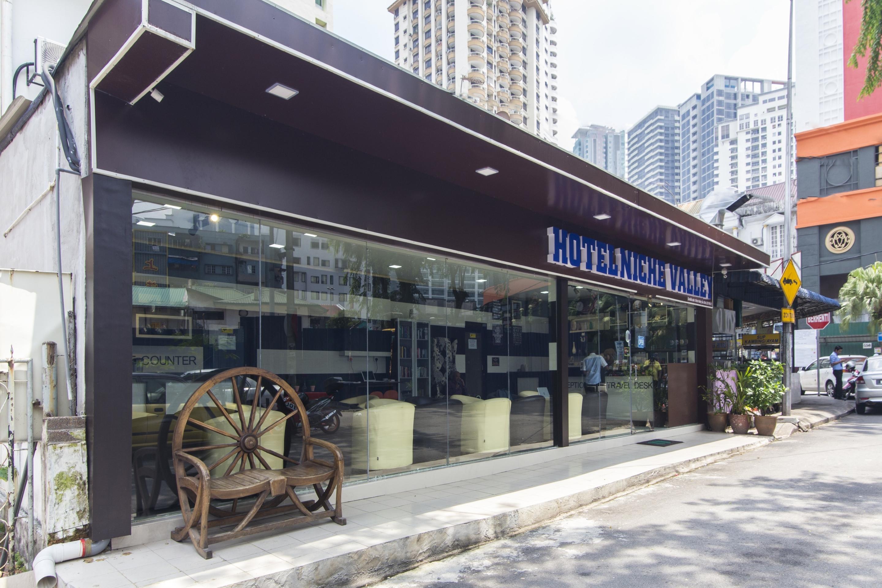 โอโย 90143 นิช วัลเลย์ โฮเต็ล Hotel กัวลาลัมเปอร์ ภายนอก รูปภาพ